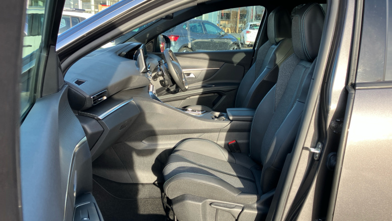 Peugeot 3008 1.6 Hybrid 225 Allure 5dr e-EAT8 Estate